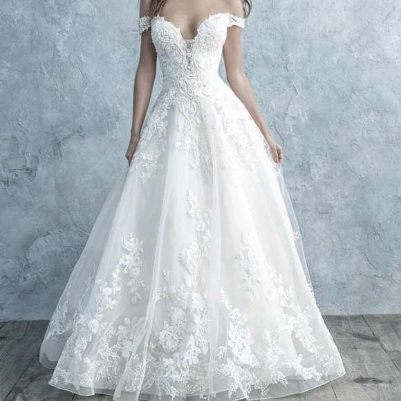 BRAND NEW Allure Bridal Wedding Ball Gown Size 8 - Picture 2 of 13